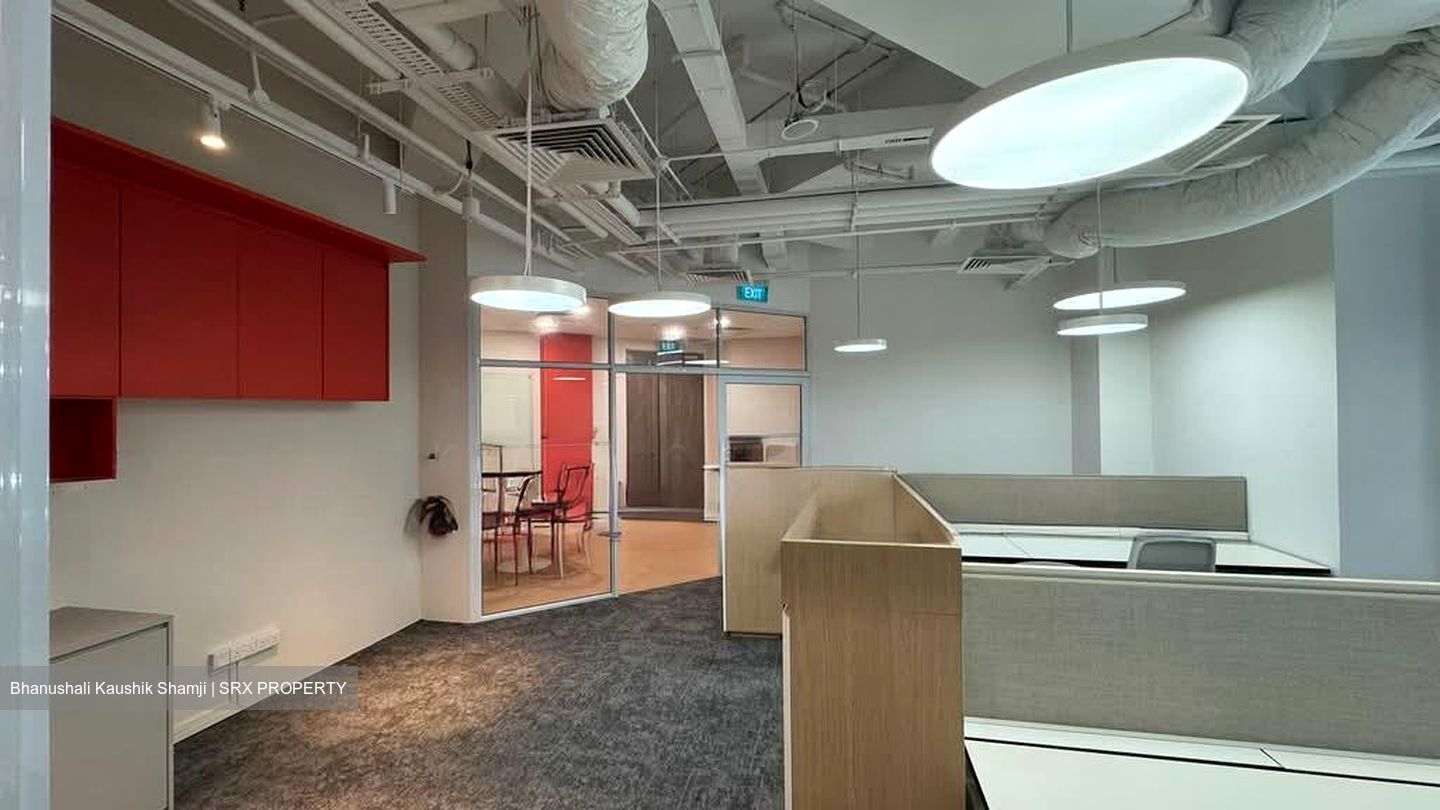 PLUS (D1), Office #563962471